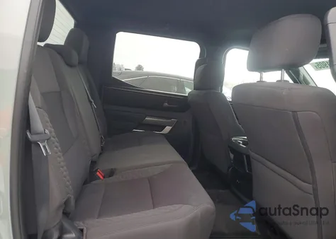 2025 Toyota Tundra Crewmax Sr из США, поврежденный, VIN 5TFLA5DB9SX269062